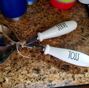 Serve and toss rae dunn